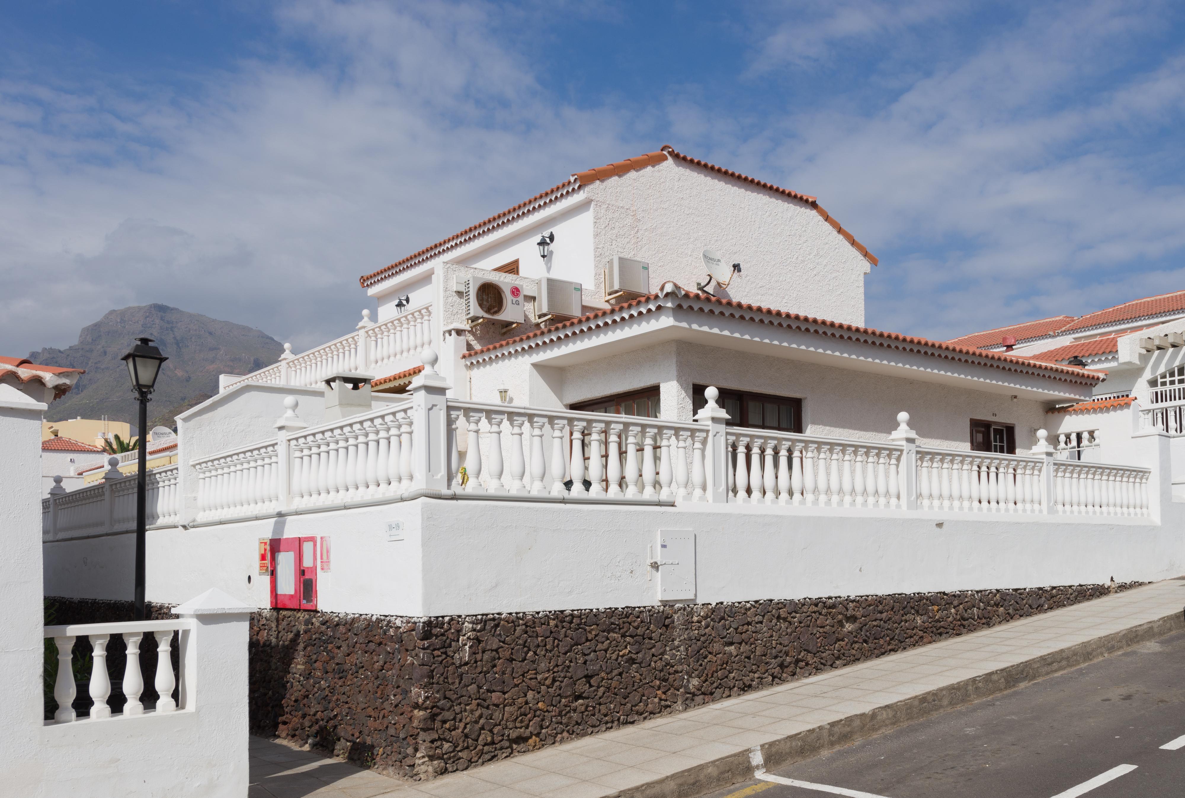 Apartamentos Tinerfe Garden Costa Adeje  Exterior photo